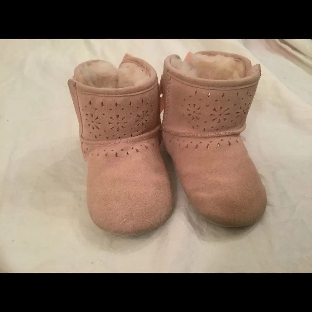 Ugg Infant Perforated Boot 1019799 Baby Pink Sz4/5